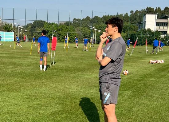 国产精品毛片一区