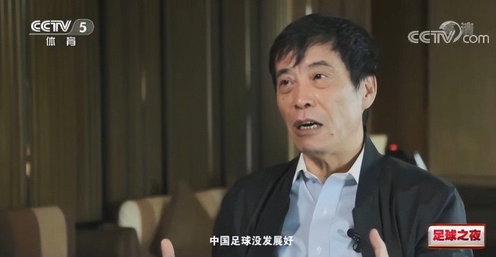 女职员2比2